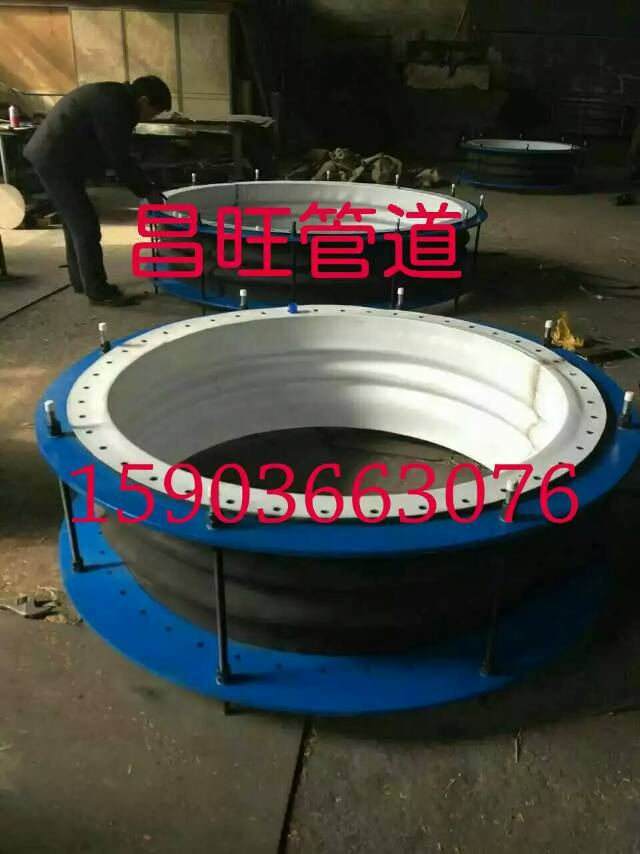 SSQP型兩端法蘭限位壓盤式伸縮器